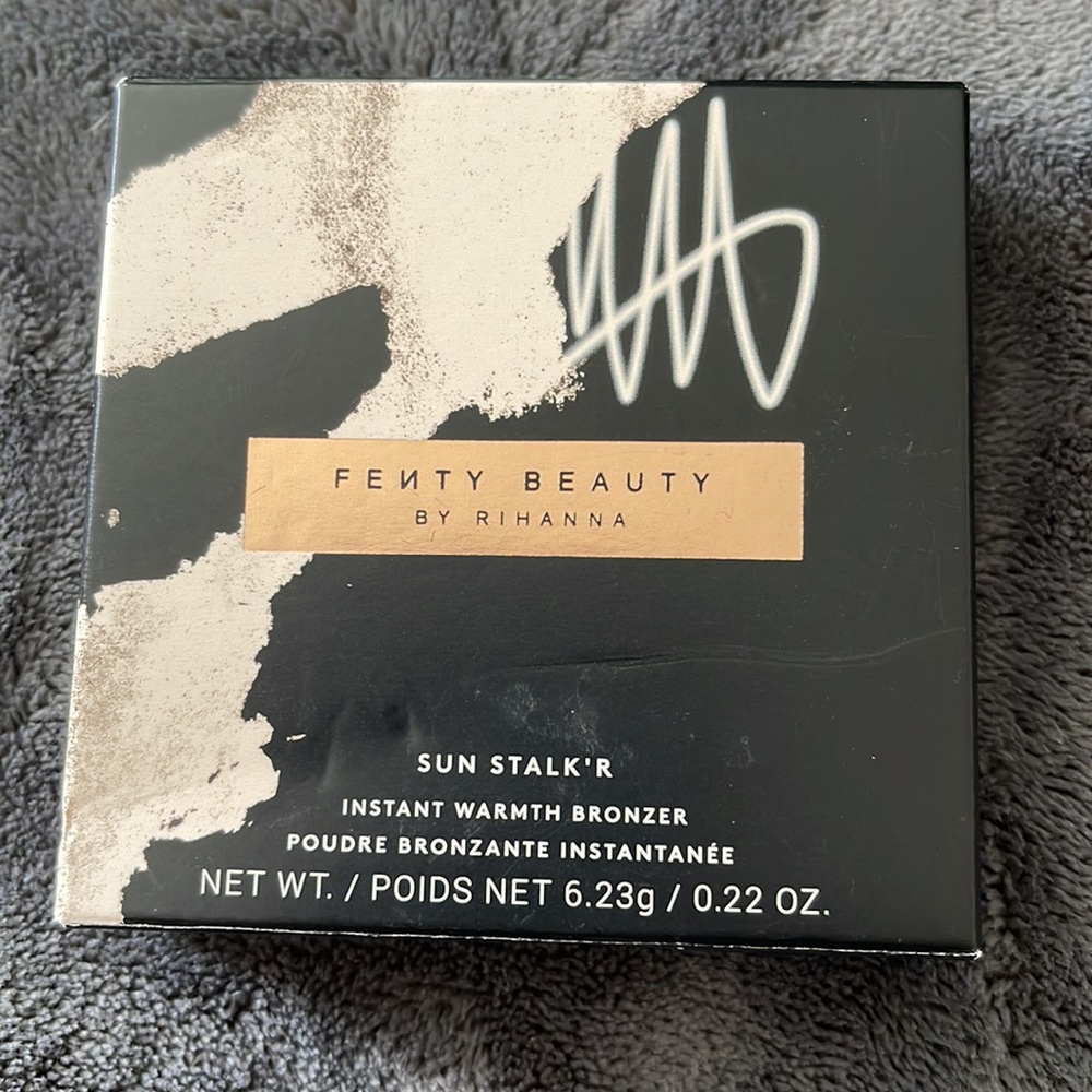Fenty Shady Biz Sun Stalk'r Instant Warmth Bronzer - Picture 3 of 5